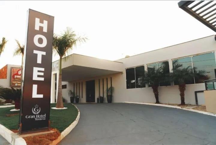 Gran Hotel Residence Jacarezinho エクステリア 写真